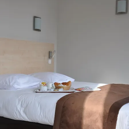 Foch Gare Hotel